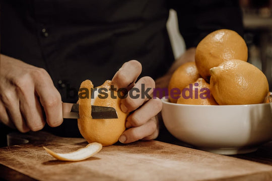 Cutting Lemon Peel