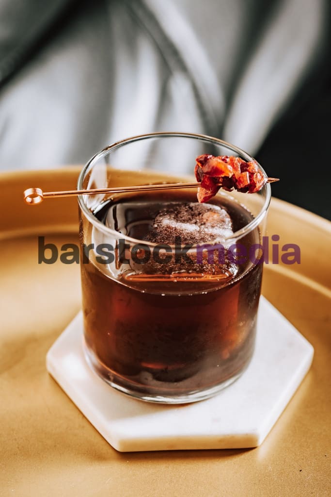 Cranberry Stirred Cocktail-Bar Stock Photos